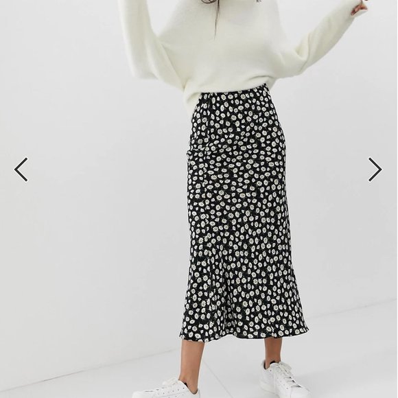 ASOS Dresses & Skirts - ASOS petite daisy print bias cut maxi skirt